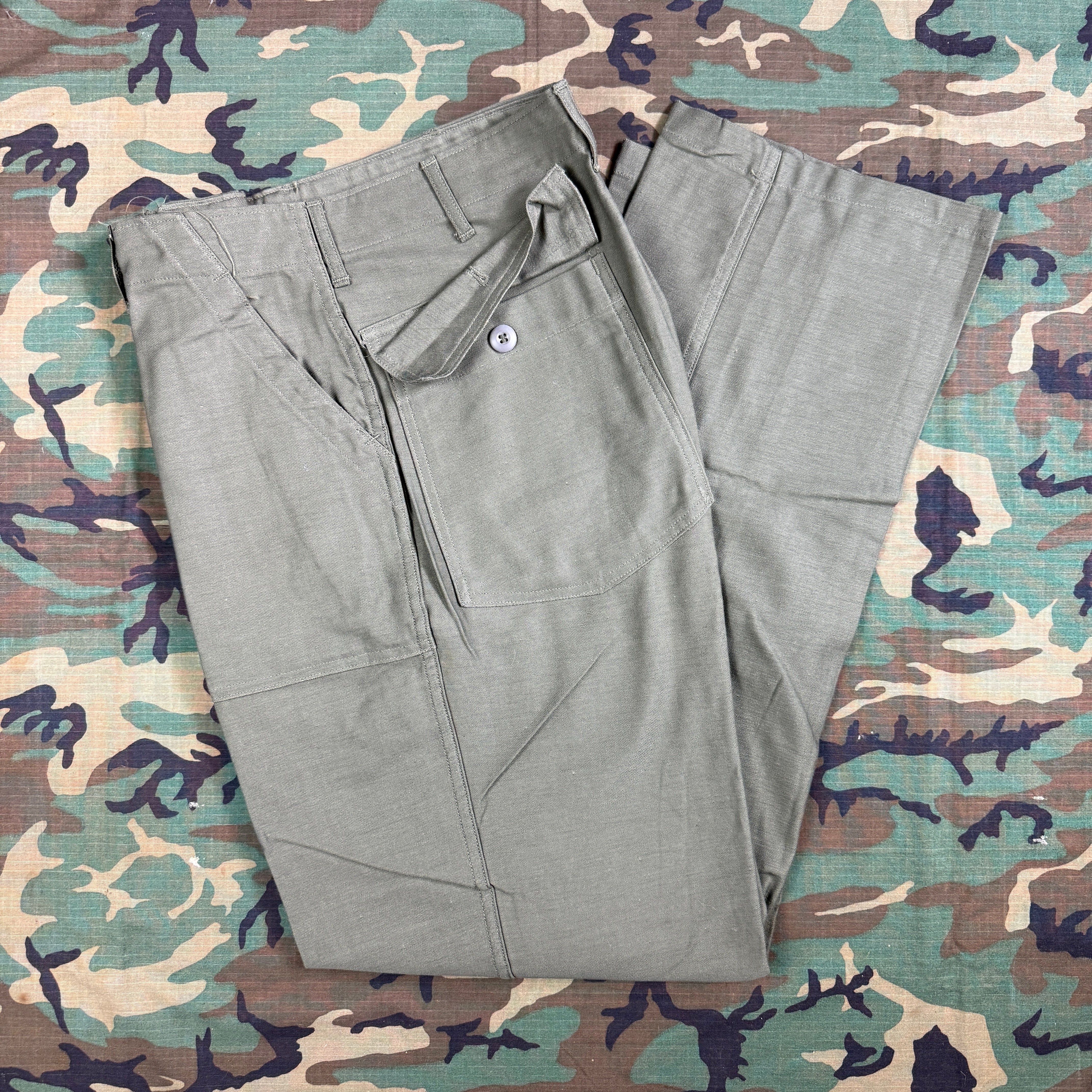 US Army Vietnam 1970 OG107 Pants - Deadstock - Size 33