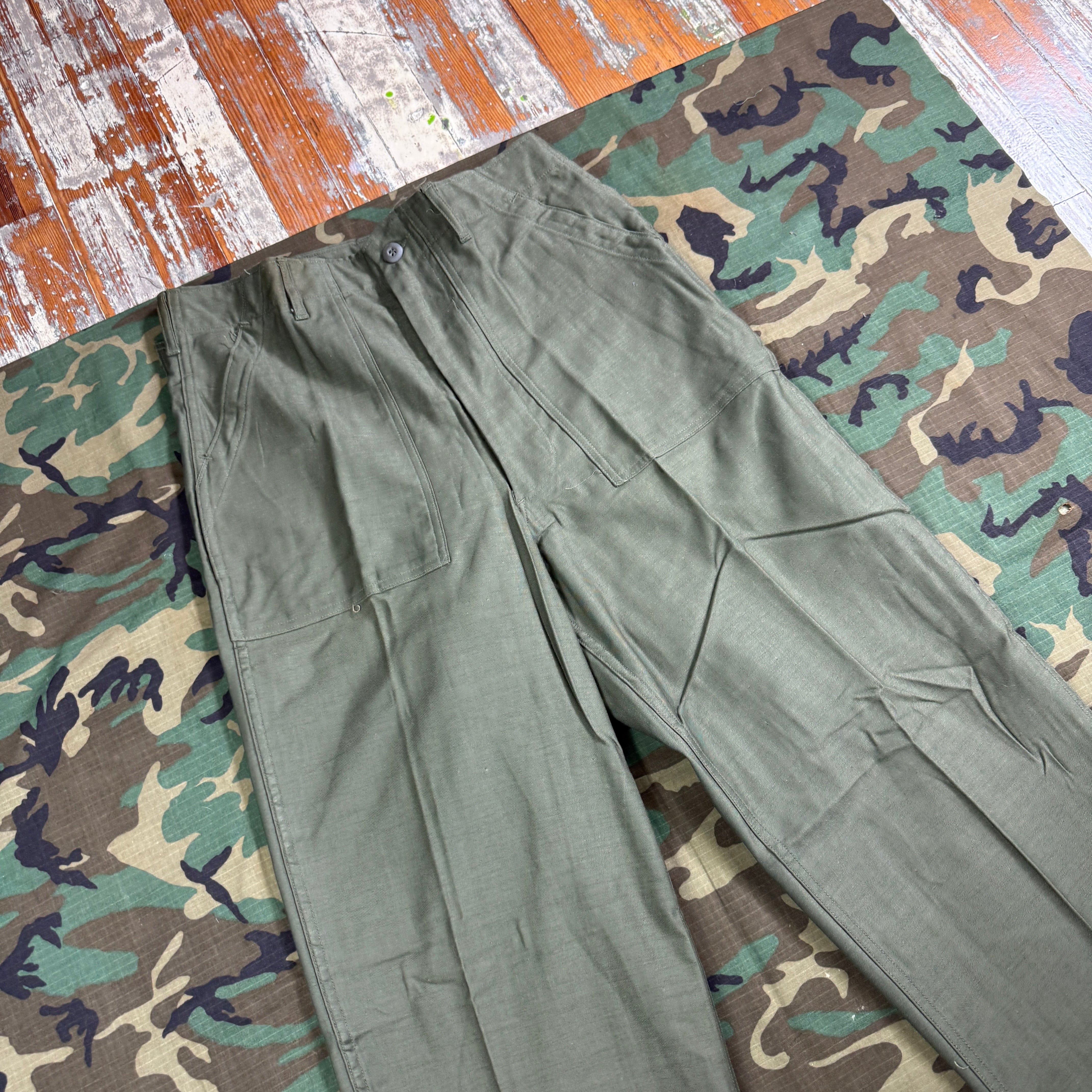 US Army Vietnam 1970 OG107 Pants - Deadstock - Size 33