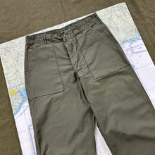 Load image into Gallery viewer, US Army Vietnam OG107 Pants - Deadstock - Size 33
