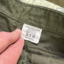 Load image into Gallery viewer, US Army Vietnam OG107 Pants - Deadstock - Size 33
