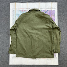 Load image into Gallery viewer, US Army WW2 P43 HBT Fatigue Shirt - Deadstock
