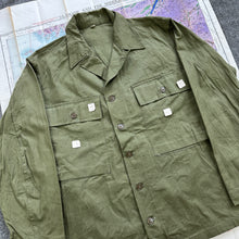 Load image into Gallery viewer, US Army WW2 P43 HBT Fatigue Shirt - Deadstock
