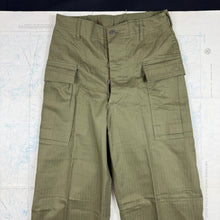 Load image into Gallery viewer, US Army WW2 P43 HBT Fatigue Pants - Deadstock
