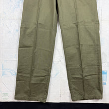 Load image into Gallery viewer, US Army WW2 P43 HBT Fatigue Pants - Deadstock
