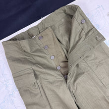 Load image into Gallery viewer, US Army WW2 P43 HBT Fatigue Pants - Deadstock
