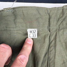 Load image into Gallery viewer, US Army WW2 P43 HBT Fatigue Pants - Deadstock
