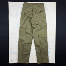 Load image into Gallery viewer, US Army WW2 P43 HBT Fatigue Pants - Deadstock
