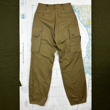 Load image into Gallery viewer, US Army M42 Paratrooper Jump Pants - Deadstock

