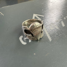 Load image into Gallery viewer, US Army Paratrooper Jump Wing Ring
