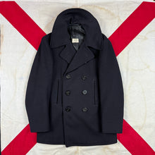 Load image into Gallery viewer, US Navy Mid WW2 Peacoat - Mint Condition - Size 38
