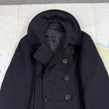 Load image into Gallery viewer, US Navy Late WW2 Peacoat - Mint Condition - Size 38
