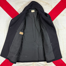 Load image into Gallery viewer, US Navy 1930s Peacoat - Mint Condition - Size 40
