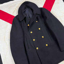 Load image into Gallery viewer, US Navy WW2 Peacoat - Mint Condition - Size 42
