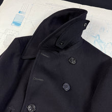 Load image into Gallery viewer, US Navy WW2 Peacoat - Mint Condition - Size 42
