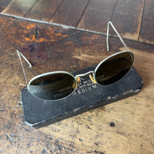 Load image into Gallery viewer, RAF 1950s Type F Flying Sunglasses
