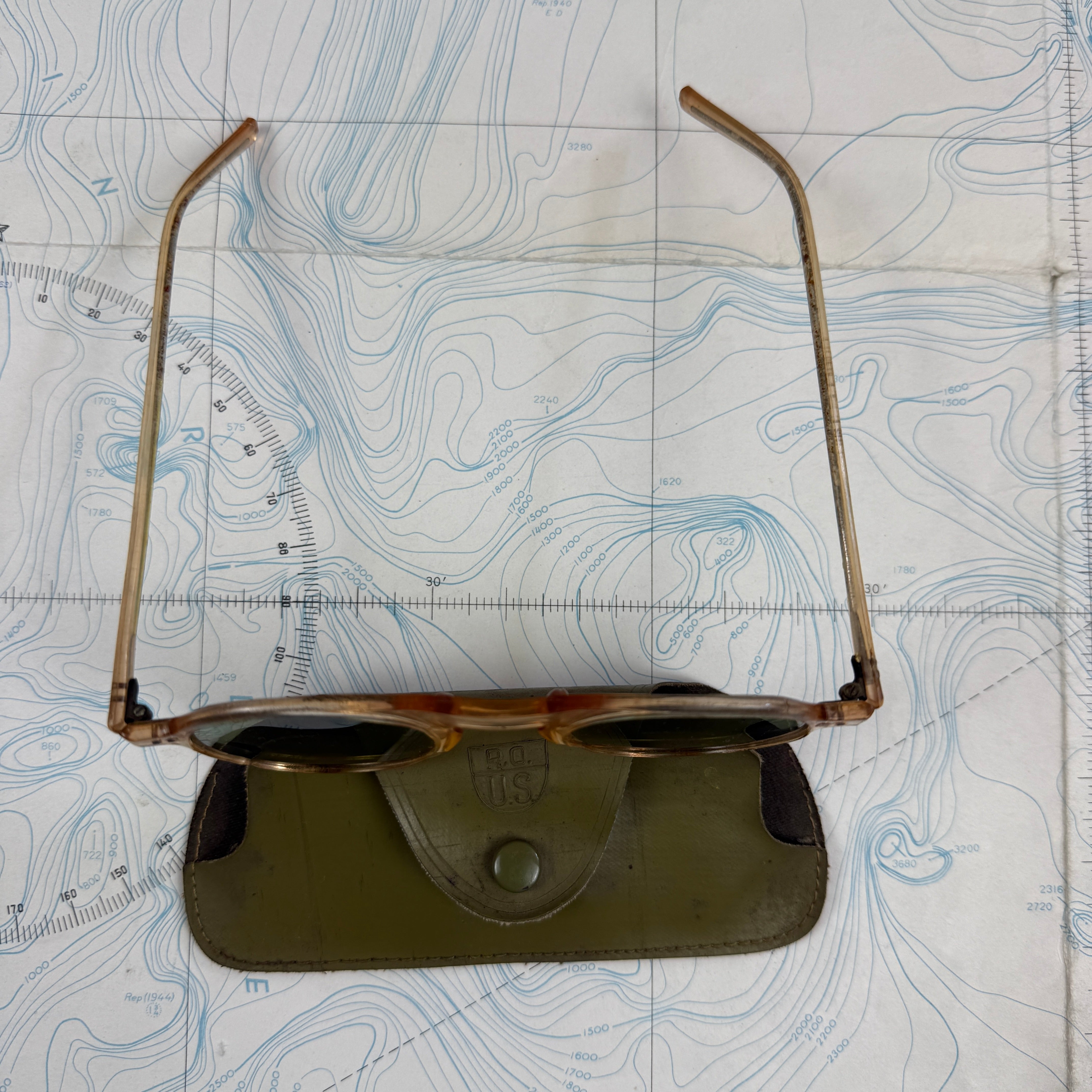US Military 1944/45 Rochester Optical Bakelite Sunglasses