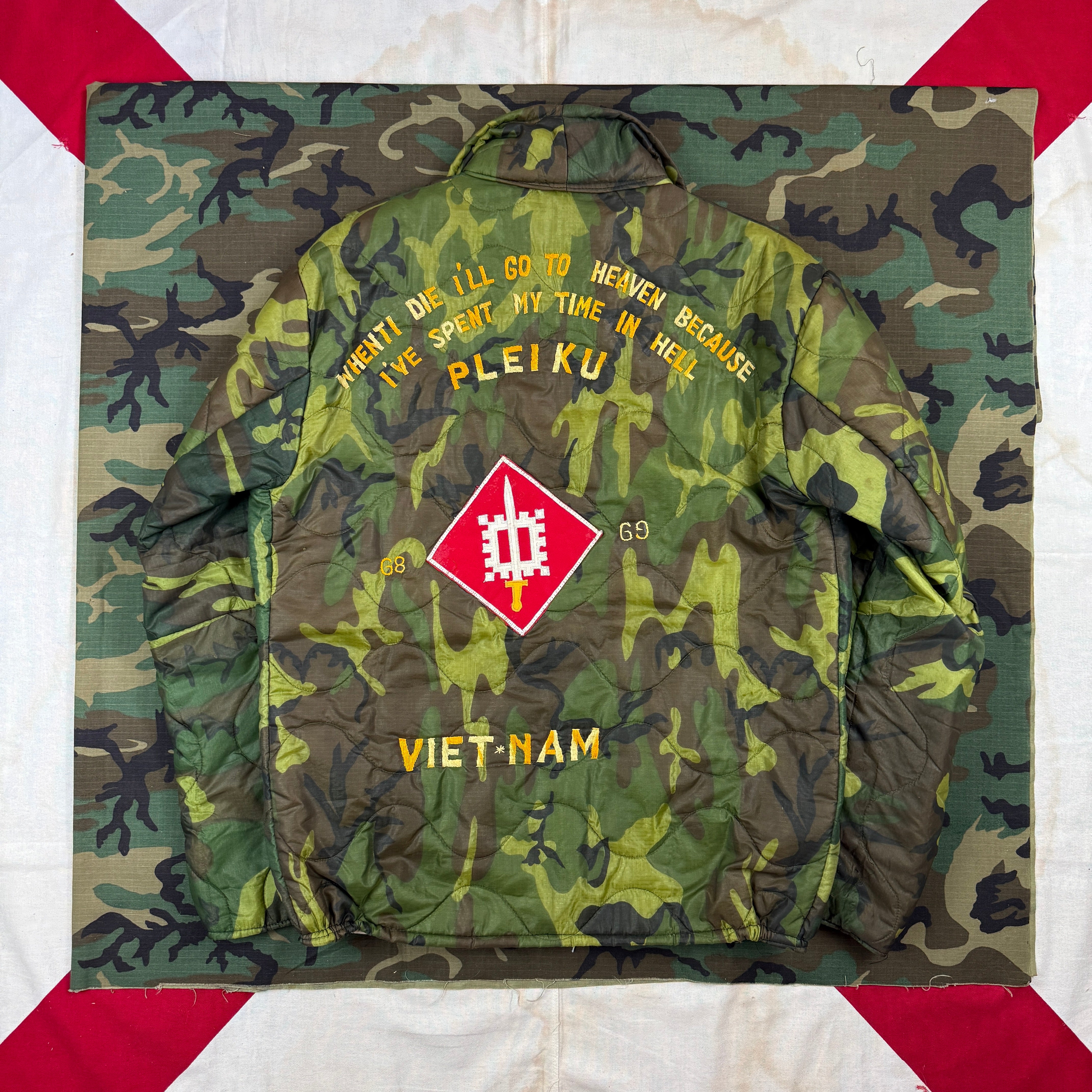 US Army 18th Engineer Brigade 1968/69 Vietnam Camo Souvenir Jacket - Mint Condition