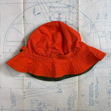 Load image into Gallery viewer, USAF Vietnam 1966 Survival Sun Hat - Good Condition
