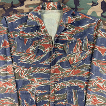 Load image into Gallery viewer, Late War Thai Pattern Tiger Stripe Jungle Jacket
