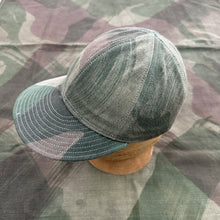 Load image into Gallery viewer, Papa Nui X The Major&#39;s Tailor WW2 British Brushstroke Camo A3 Cap
