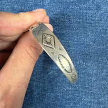 Load image into Gallery viewer, Bell Trading 1930s/40s Souvenir Thunderbird Bracelet
