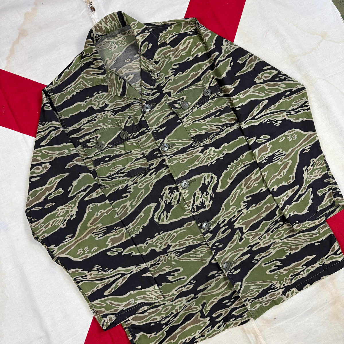 US Army Vietnam Tiger Stripe Lightweight Shirt - Mint Condition/Deadstock