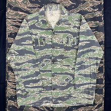 Load image into Gallery viewer, US Army Vietnam Tiger Stripe Lightweight Shirt
