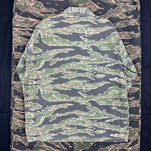 Load image into Gallery viewer, US Army Vietnam Tiger Stripe Lightweight Shirt
