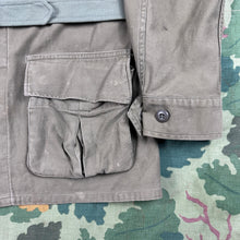 Load image into Gallery viewer, US Army Experimental Test Sample Jungle Jacket Deadstock
