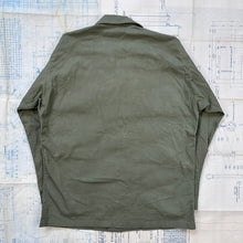 Load image into Gallery viewer, Deadstock US Army WW2 P43 HBT Fatigue Shirt
