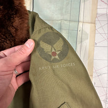 Load image into Gallery viewer, USAAF WW2 B-15 Flight Jacket - Mint Condition

