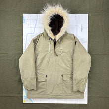Load image into Gallery viewer, USAAF WW2 D2 Mechanic Parka
