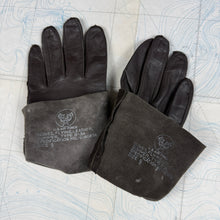 Load image into Gallery viewer, USAF Leather B3A Flight Gloves Deadstock
