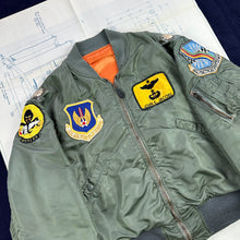 Load image into Gallery viewer, USAF 1960s L-2b Flight Jacket
