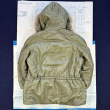 Load image into Gallery viewer, USAF N-3 Parka - Excellent Condition!
