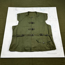 Load image into Gallery viewer, USMC 1945 Experimental Doron Fragmentation Vest
