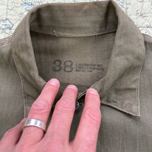 Load image into Gallery viewer, USMC P41 HBT Fatigue Shirt - Mint Condition
