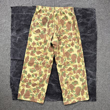Load image into Gallery viewer, USMC WW2 P42 Frogskin Pants
