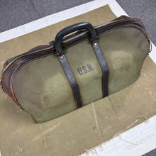Load image into Gallery viewer, US Navy WW2 Aviators M-432A Kit Bag
