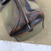Load image into Gallery viewer, US Navy WW2 Aviators M-432A Kit Bag

