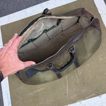 Load image into Gallery viewer, US Navy WW2 Aviators M-432A Kit Bag
