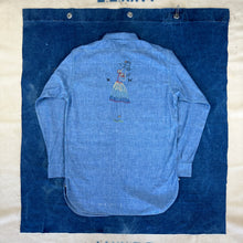 Load image into Gallery viewer, US Navy WW2 Chambray Shirt - Mint Condition with Aloha Artwork
