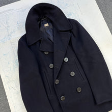 Load image into Gallery viewer, US Navy Mid WW2 Peacoat -  Mint Condition- Size 36
