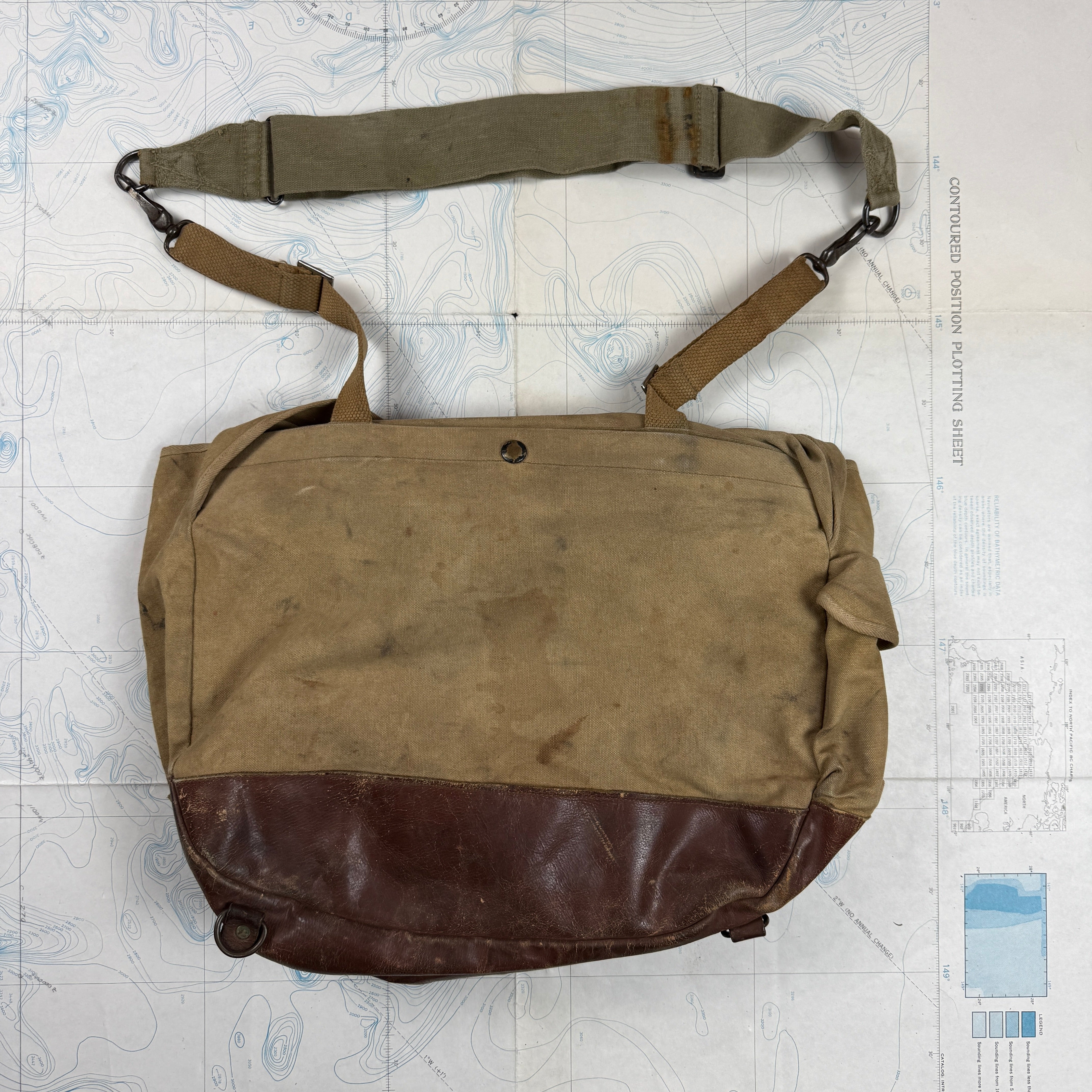 Von Lengerke & Antoine (Abercrombie & Fitch) WW2 Officers Musette/Hunting Bag