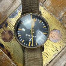 Load image into Gallery viewer, US Navy WW2 Wrist Compass

