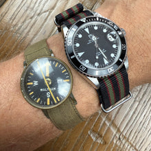 Load image into Gallery viewer, US Navy WW2 Wrist Compass
