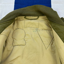 Load image into Gallery viewer, US Navy 1960s Winter Flying &quot;WEP&quot; Jacket - Good Condition
