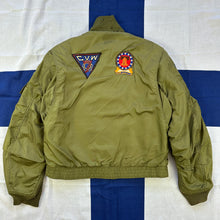 Load image into Gallery viewer, US Navy 1960s Winter Flying &quot;WEP&quot; Jacket - Good Condition
