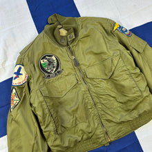 Load image into Gallery viewer, US Navy 1960s Winter Flying &quot;WEP&quot; Jacket - Good Condition
