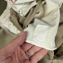 Load image into Gallery viewer, US Army WW2 Pattern Chino Trousers - Size 32
